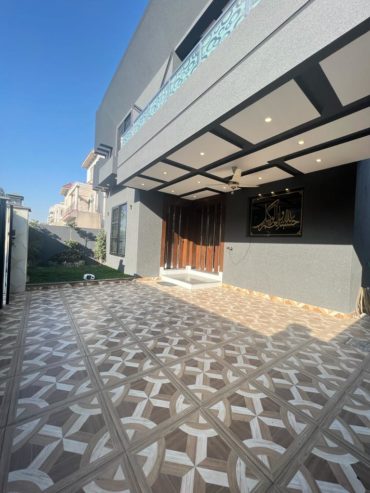 10 Marla House is Available for Sale in Citi Housing Gujranwala.