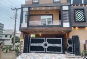 10 marla  corner   bungalow Available For Sale in Nasheman e Iqbal phase 2 . Located 5 minutes away from college road
