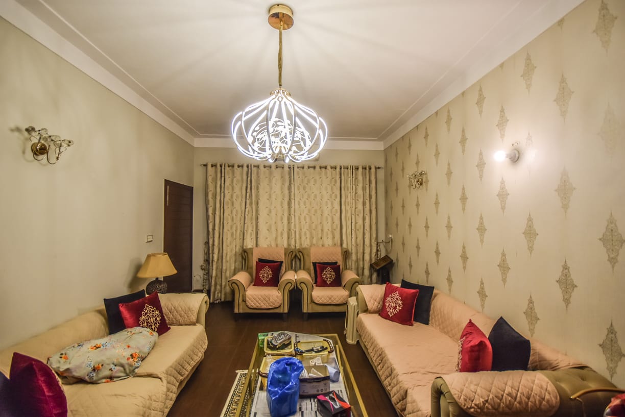 Double Unit 10 Marla House Available For Sale