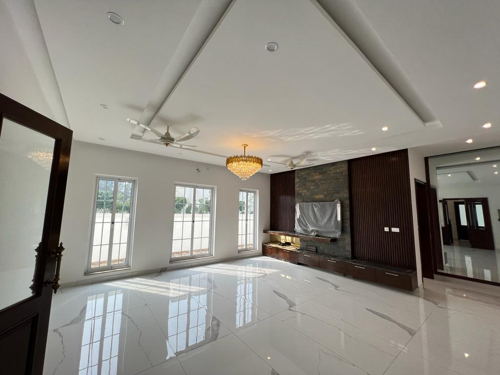 Luxurious House ??? Sale.