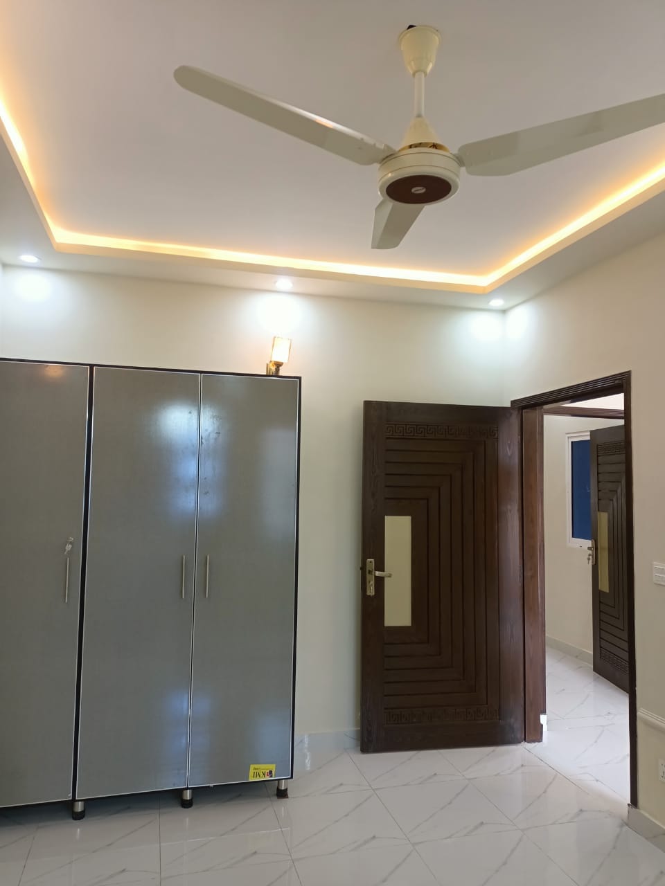 Main ferozepur roda  Near 24 number metro station  Shadab garden 5 marla  triple story Beautiful Luxurious House