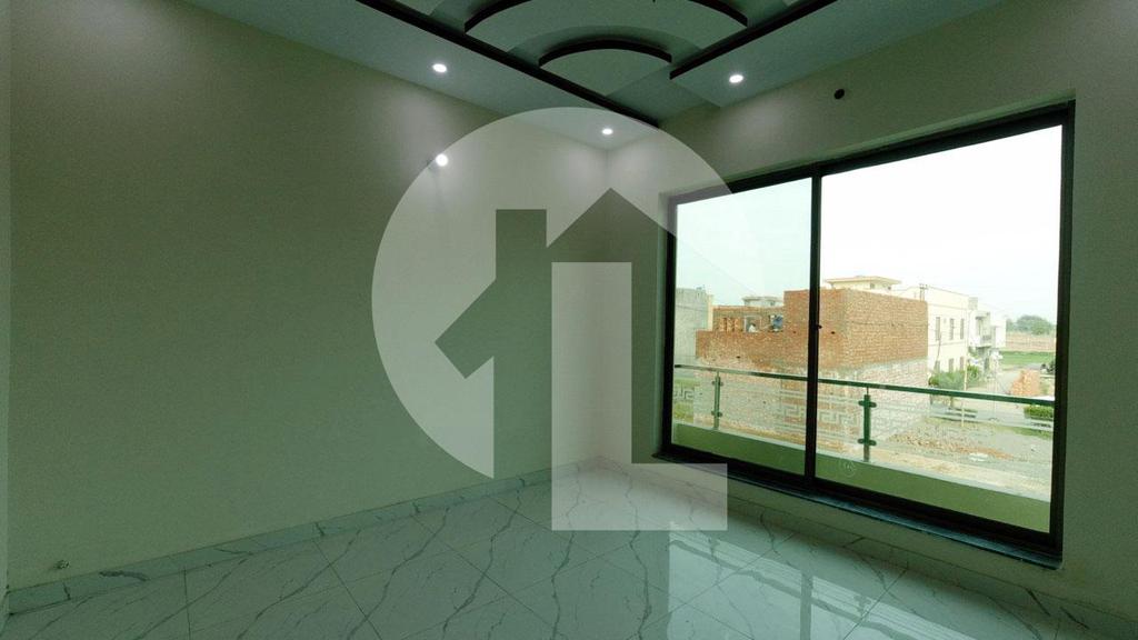 5 Marla Brand New House For Sale SJ Garden