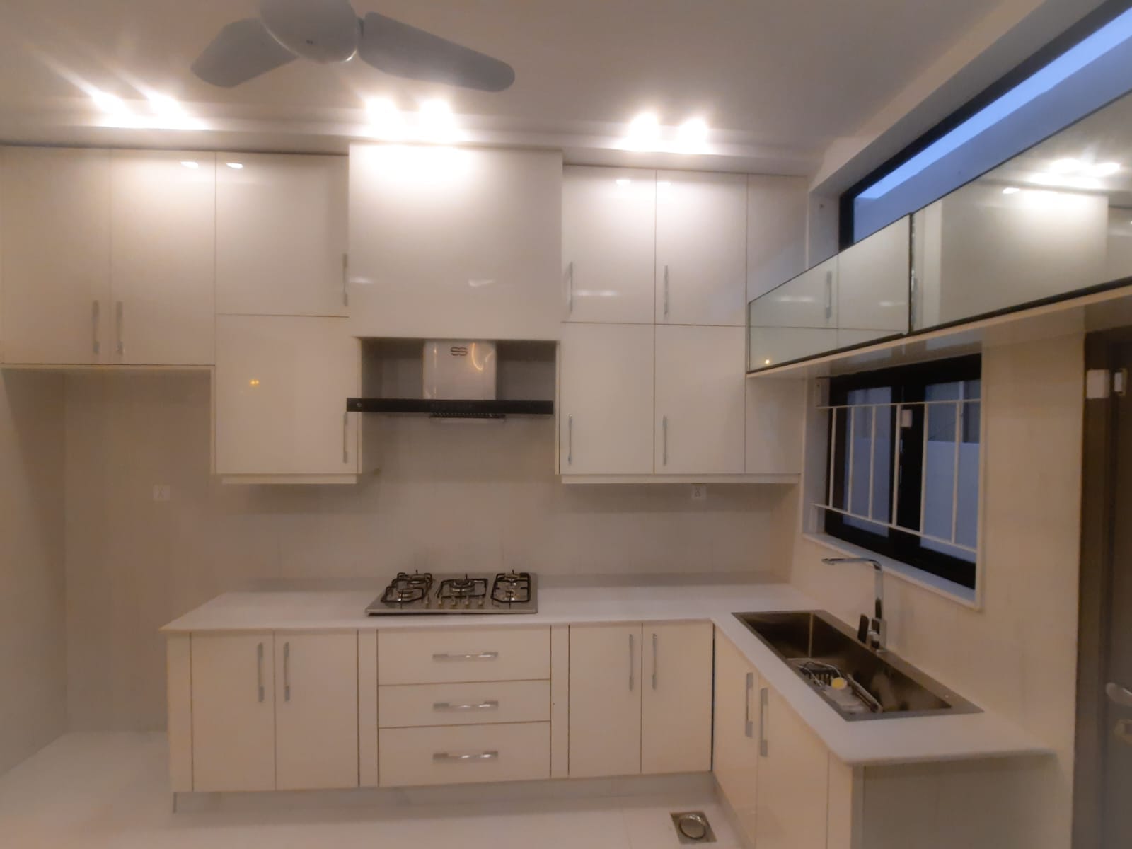 House brand new 22 marla  duplex best for 2 brothers