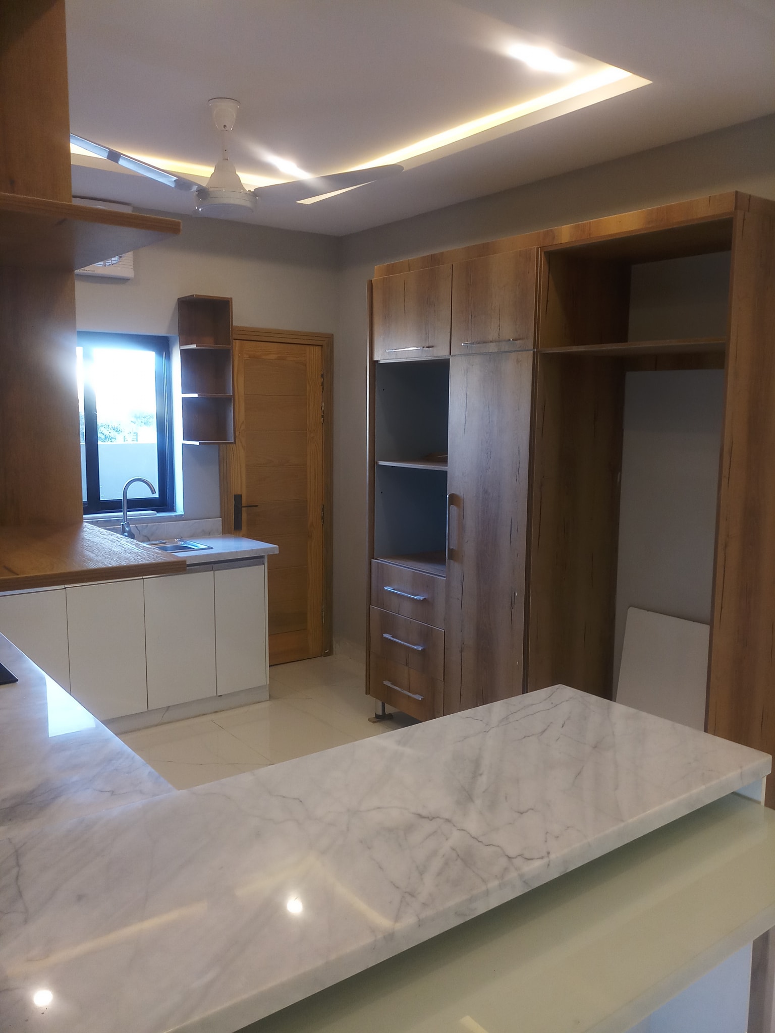 10 MARLA 3 STOREY BRAND NEW DESIGNER HOUSE FOR SALE