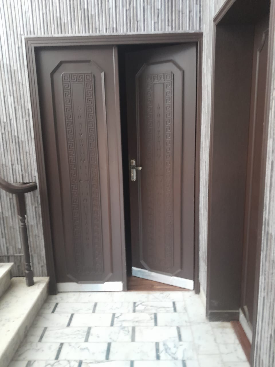 1 Kanal Beautiful House For sale