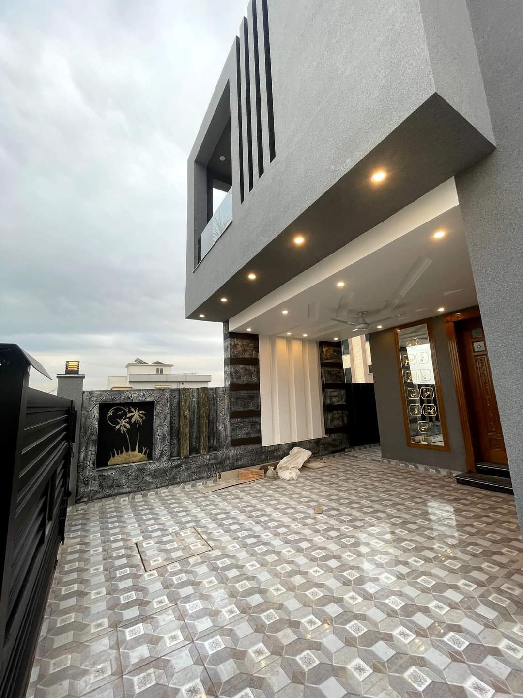 10 MARLA BRAND NEW HOUSE  BAHRIA TOWN RAWALPINDI