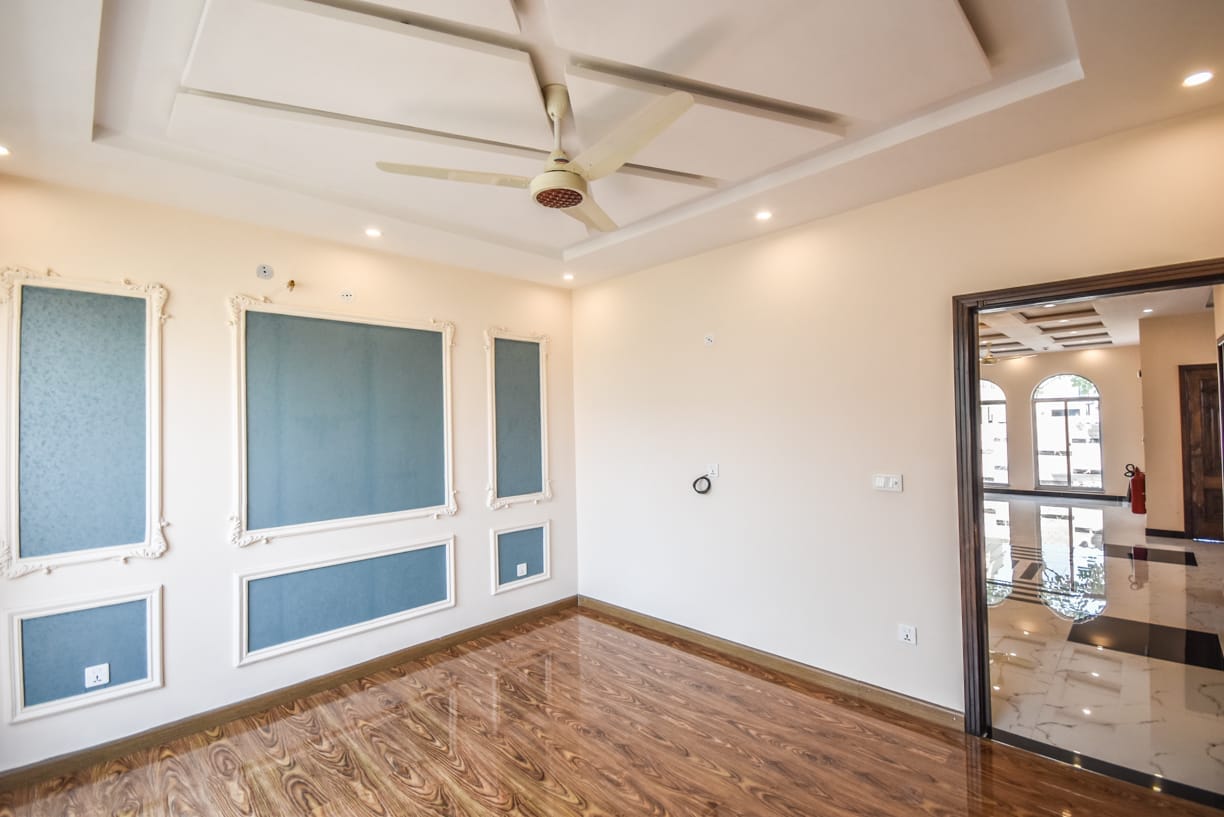 ?-????? ????? ??? Spanish  ????? ?????. ????????? ??? ???? ?? ???, ??????.