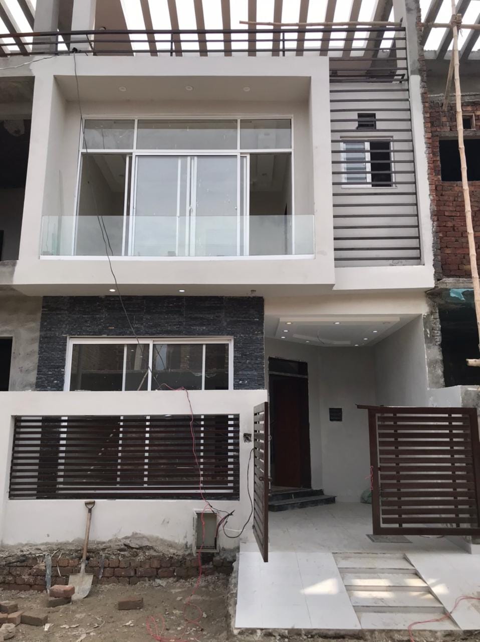 03 marla brand new house