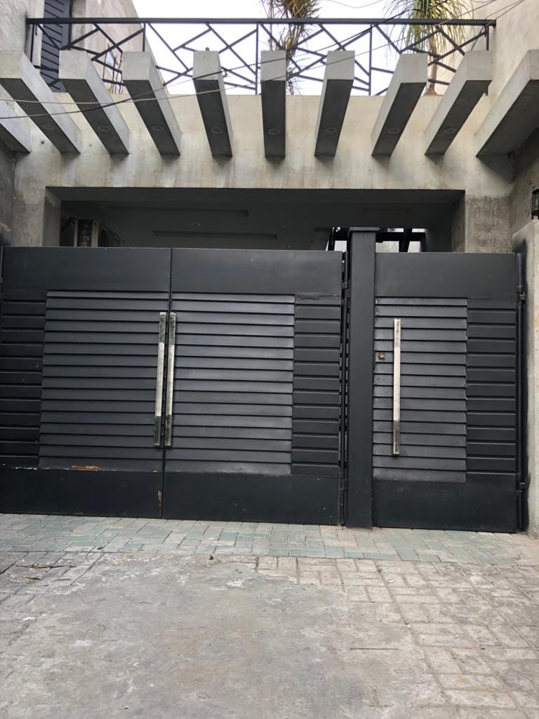 1 Kanal House For Sale