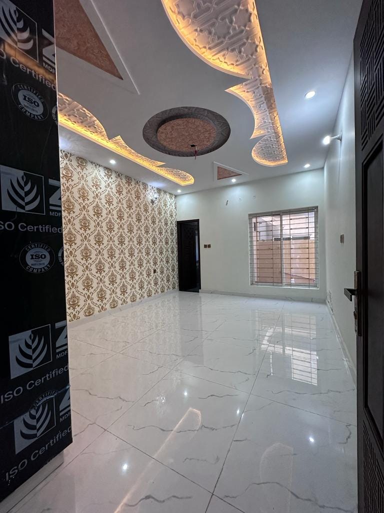 10 marla house for sale