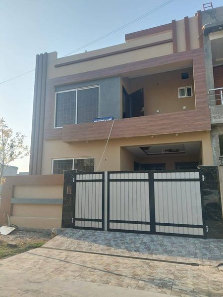 05 marla brand new house for sale in PARK VIEW CITY LAHORE