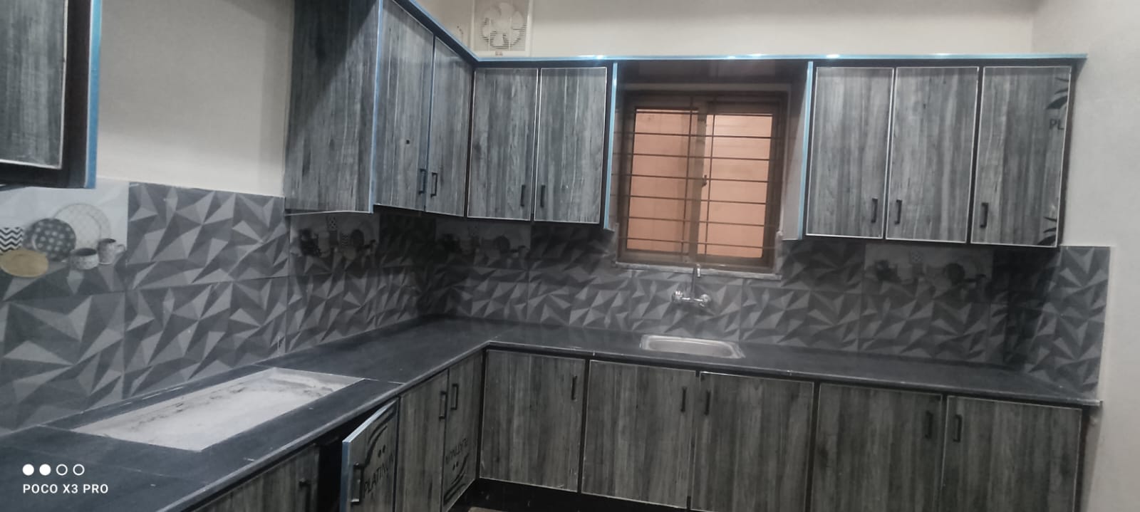 10 MARLA BRAND NEW HOUSE AVAILABLE FOR SALE IN UET Society near to Valencia town Lahore