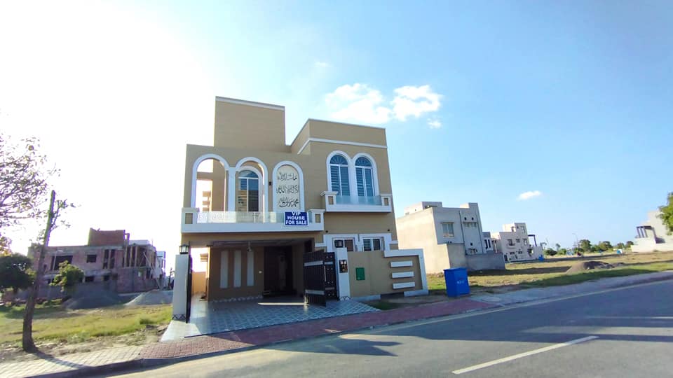 8 Marla Beautiful House For Sale  Bahria Orchard Lahore