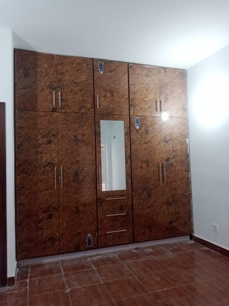 3 Marla brand new separate ground portion for sale