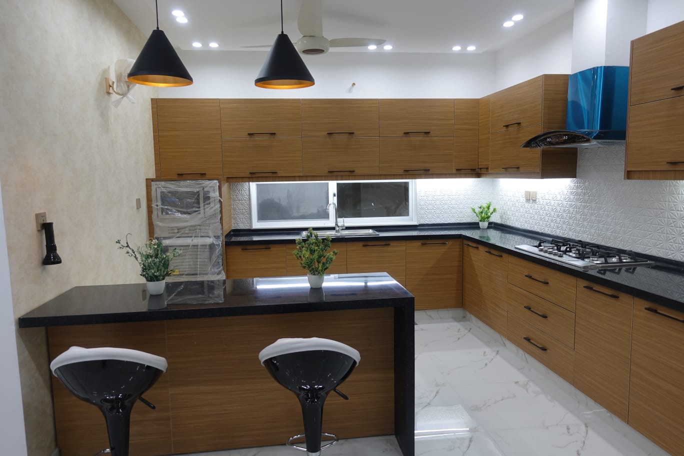 House For Sale with Full Basement Phase 7 block R 1 kanal