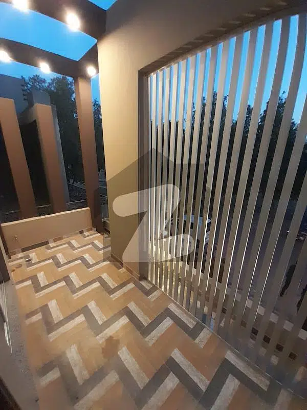 10 Marla New Residential House With 5 BEDS for Sale in behria town lahore