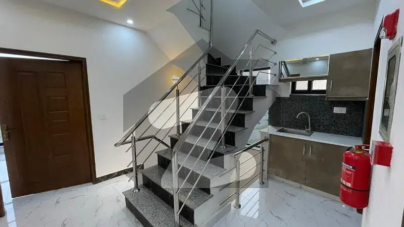 5 Marla Elegant House for sale D.h.a phase 9