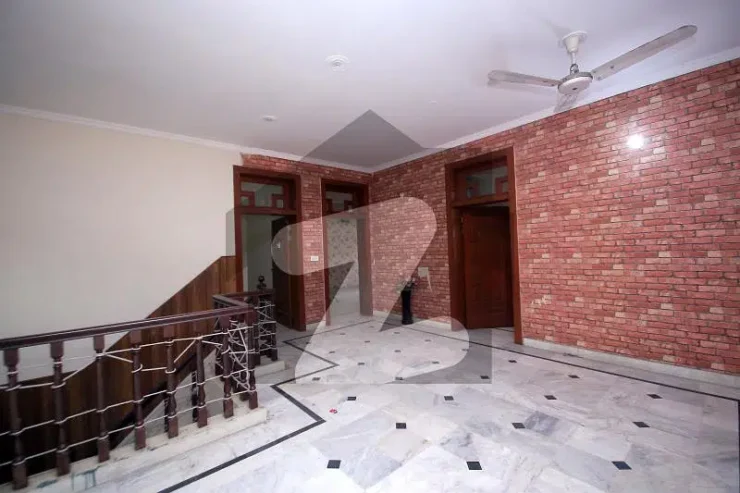 Basement 01 Kanal Luxury House Available For Sale At Reasonable Price in DHA Phase 8 | Ex Park View | B Block