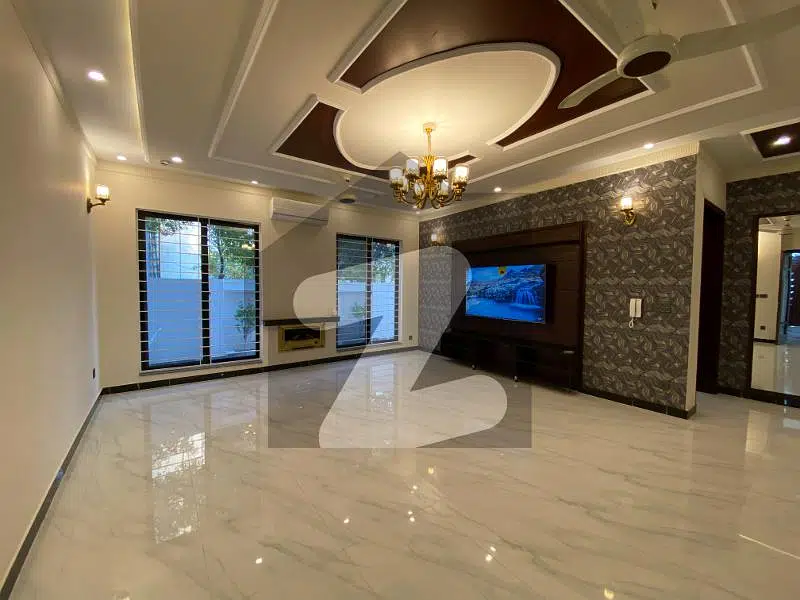 1 Kanal HOUSE FOR SALE IN DHA PHASE 6 LAHORE