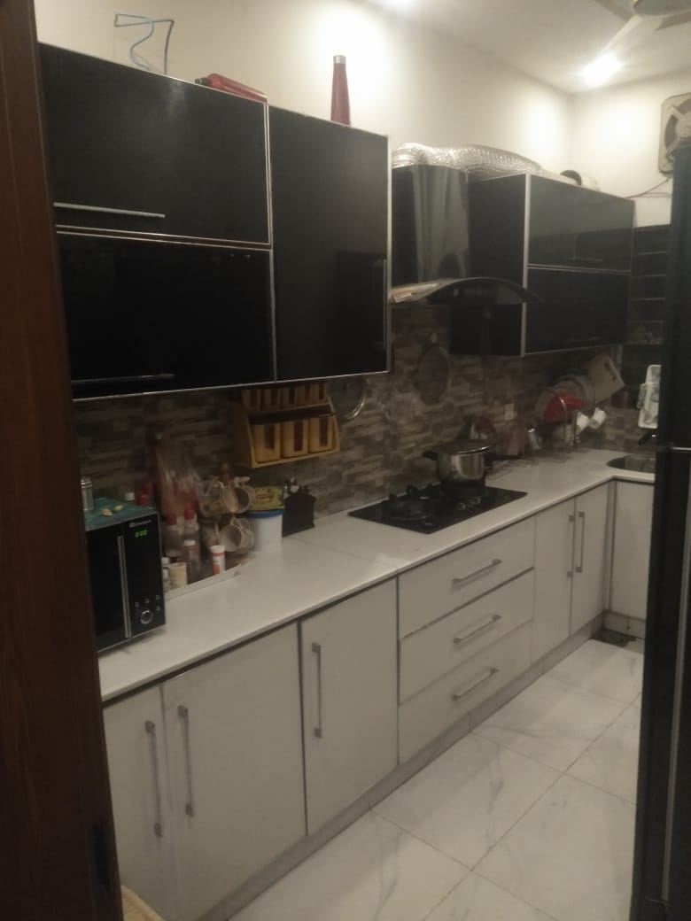 5 Marla Double Story Slightly Used House  For Sale in Paragon City