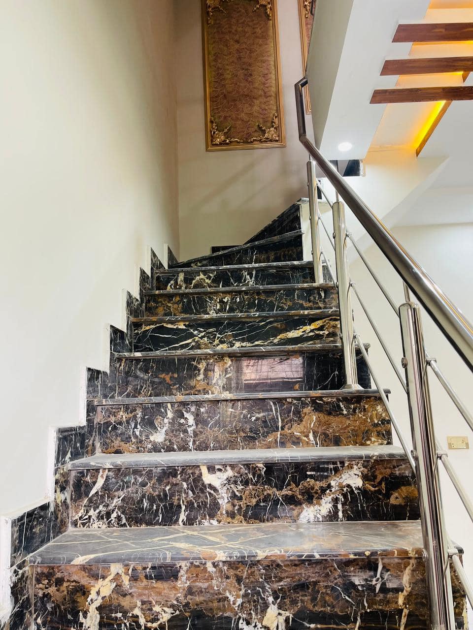 3 marla house sale for sale Bedian road lahore