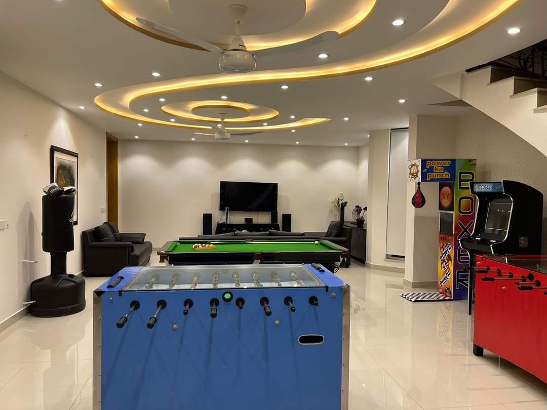 One Kanal Semi Furnished House Urgent for Sale DHA Lahore