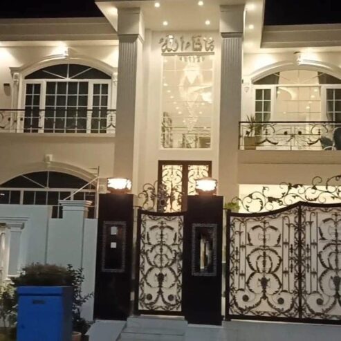 One Kanal Semi Furnished House Urgent for Sale DHA Lahore