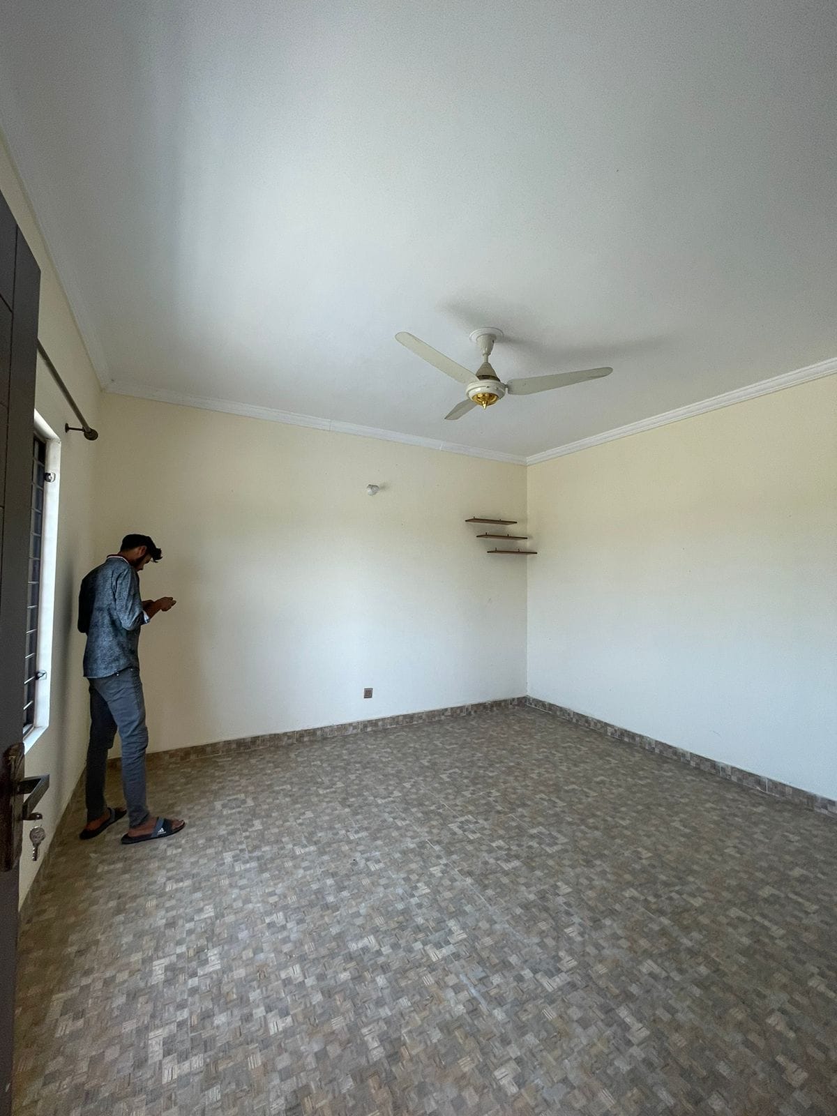 5 Marla apartment for sale in khayaban e amin lahore