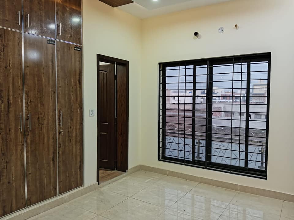 9 Marla Brand New House for Sale in IEP Town sector A lahore