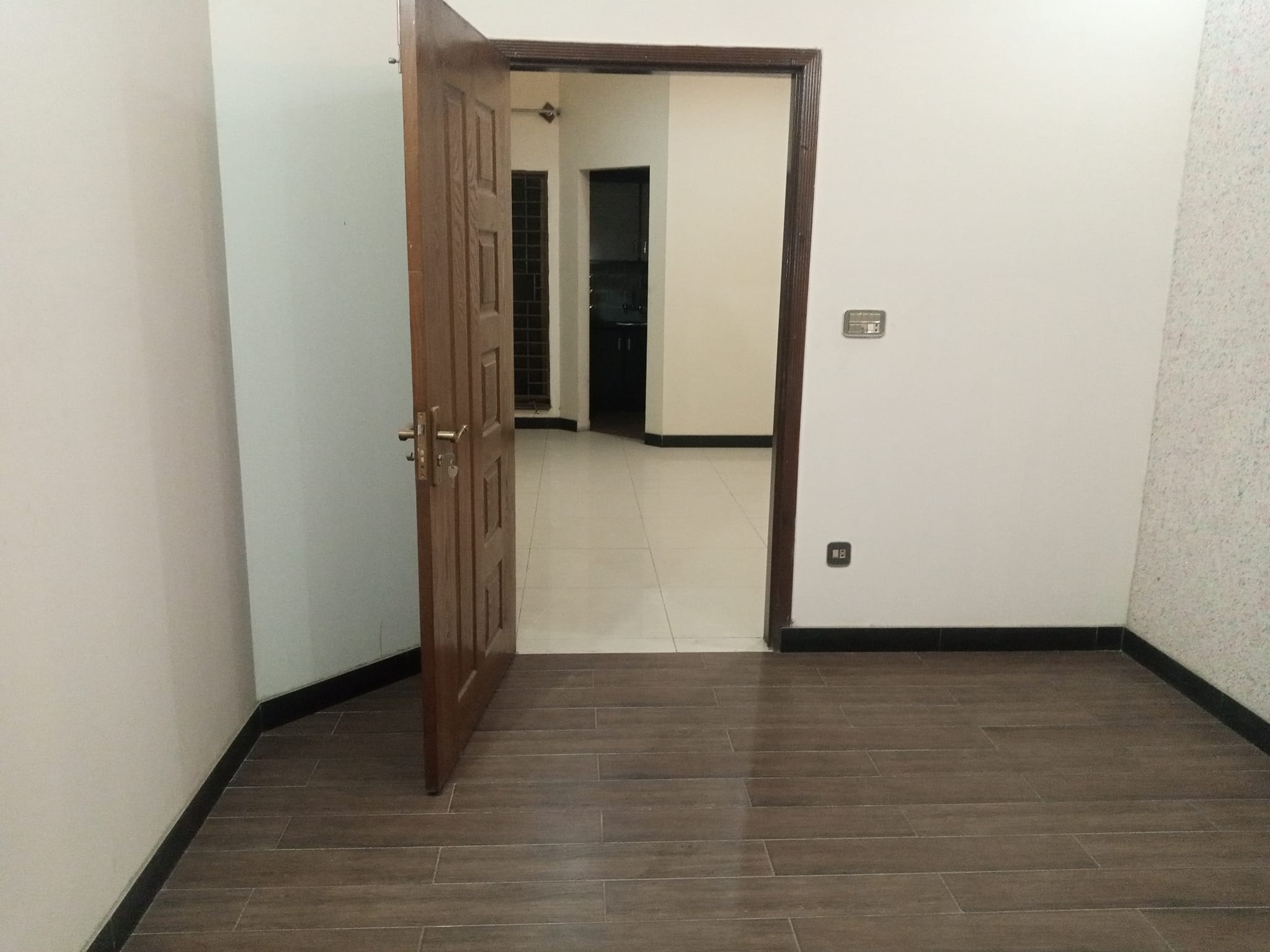 3.5 Mrla Almost New House for sale Sami town near tajbagh, Mughalpura Lahore