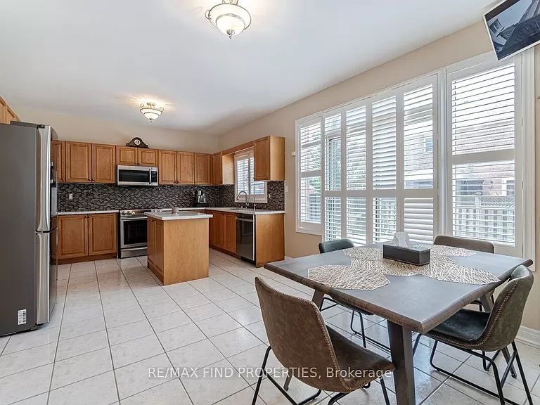 2682 Crystalburn Ave, Mississauga, ON L5B 2N8